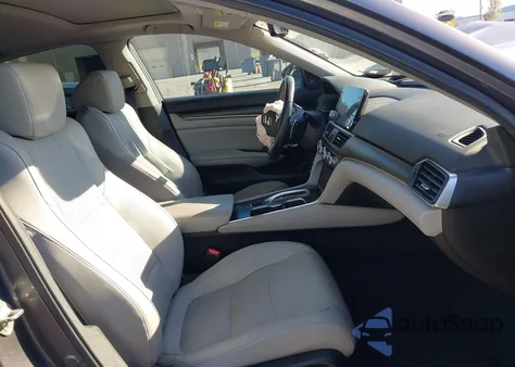 2019 Honda Accord Touring 2.0T из США, поврежденный, VIN 1HGCV2F98KA004859